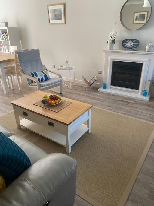 Beautiful 3 Bed Home In The Heart Of New Forest Hordle Exterior foto